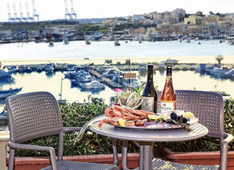 Seagull Penthouse Marsaxlokk Apartment ภายนอก รูปภาพ