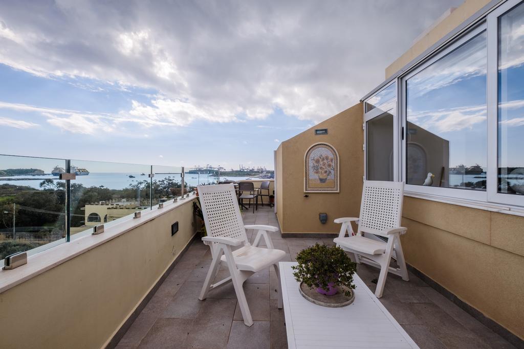 Seagull Penthouse Marsaxlokk Apartment ภายนอก รูปภาพ